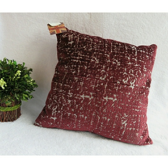caldeira throw pillows